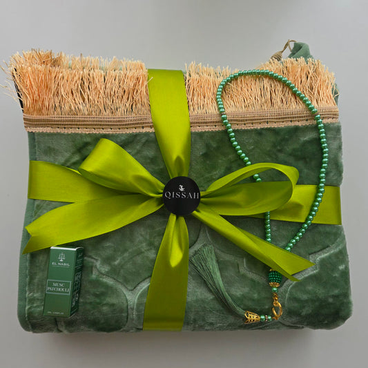 Green Velvet Premium Prayer Mat
