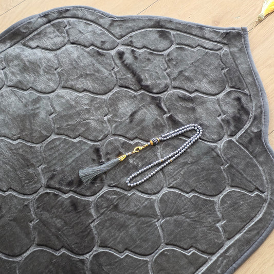 QISSAH Grey Velvet Personalized Prayer Mat