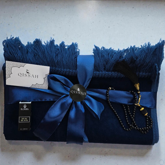 QISSAH Personalized Velvet Prayer Mat - Midnight Blue