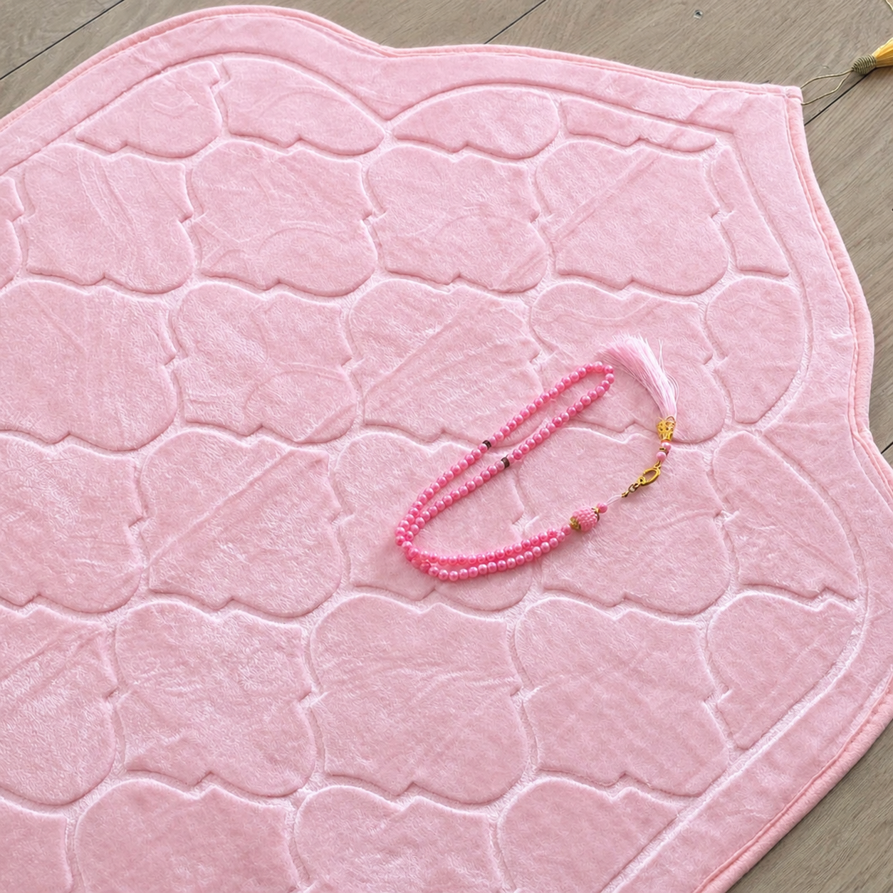 QISSAH Light Pink Velvet Personalized Prayer Mat