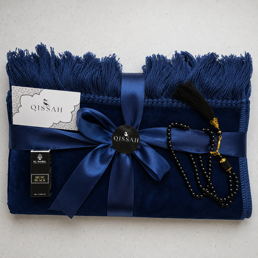 QISSAH Personalized Velvet Prayer Mat - Midnight Blue